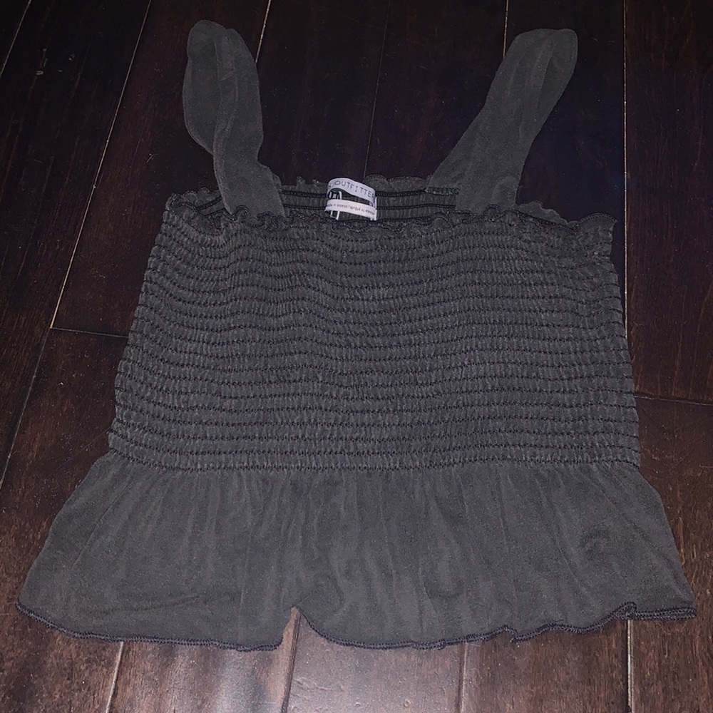 Grey tank top crop top